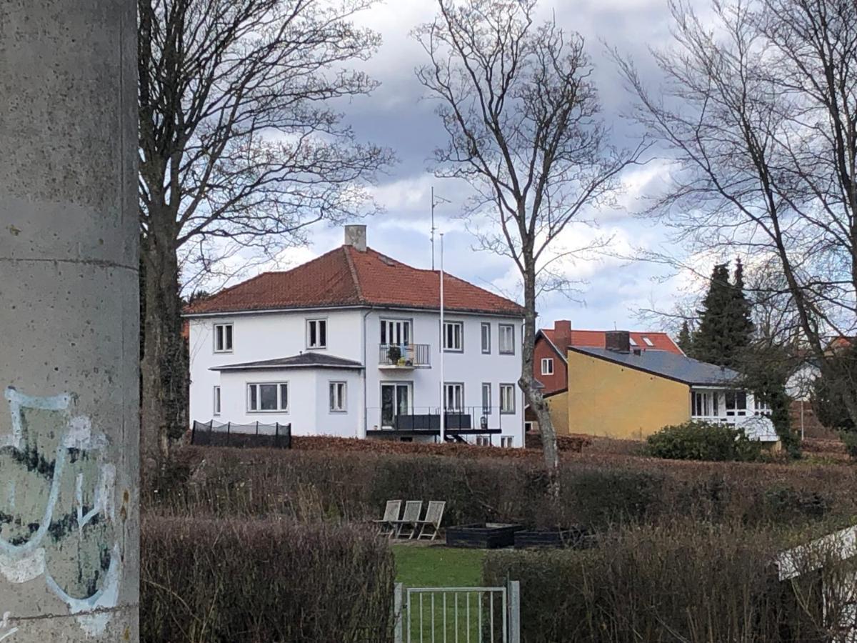 Sundkig Fra 1. Sal Lejlighed *
