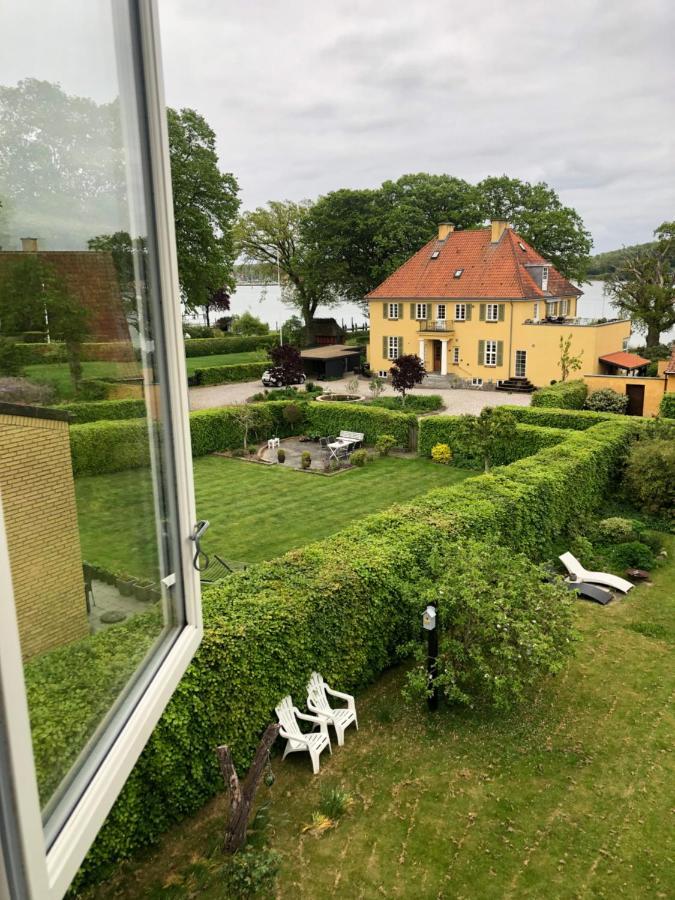Sundkig Fra 1. Sal Lejlighed Svendborg